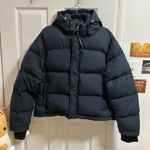 Aritzia SUPER PUFF Shorty (WINTER STAPLE!)